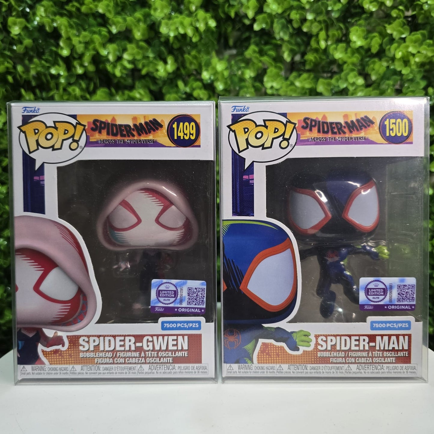 Spider-Man + Spider-Gwen - SUPREME 7500pcs LE - SPIDER-MAN MARVEL