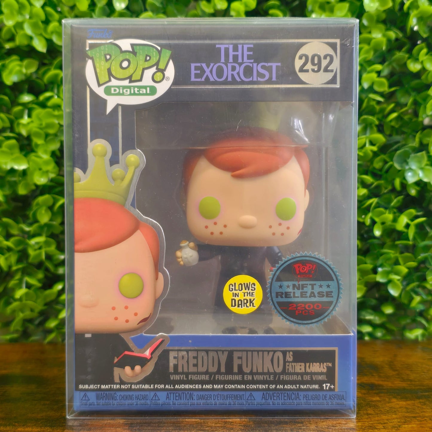 Freddy Funko as Father Karras - NFT RELEASE 2200pcs Glow - The Exorcist